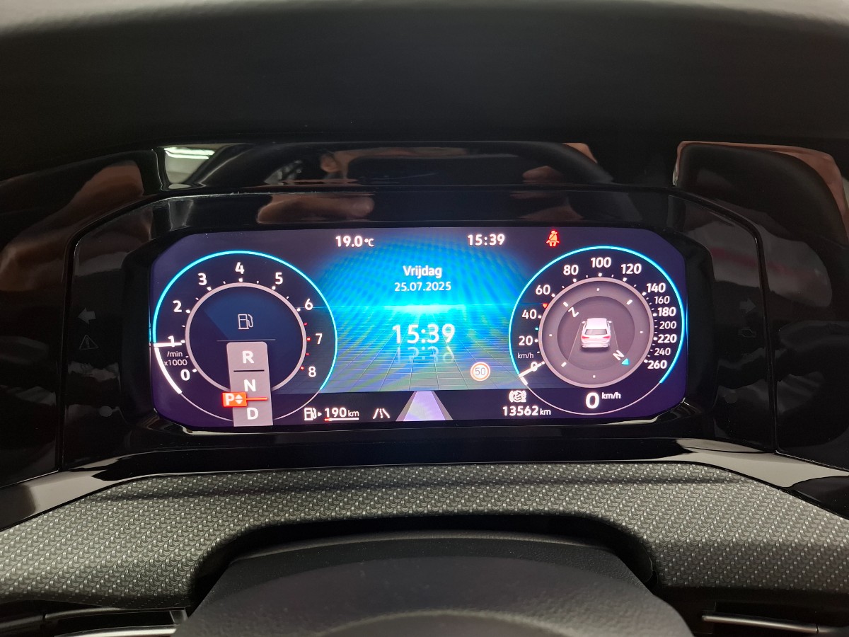 Volkswagen Golf 1.5 TSI DSG R-Line | LED Plus | Moonstone Grey