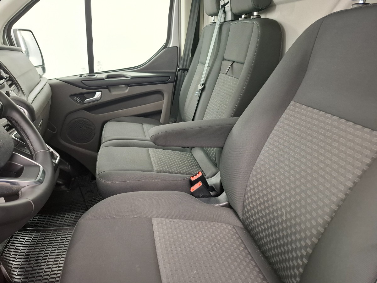 Ford Transit Custom L1H1 130PK Automaat | CarPlay PDC Camera
