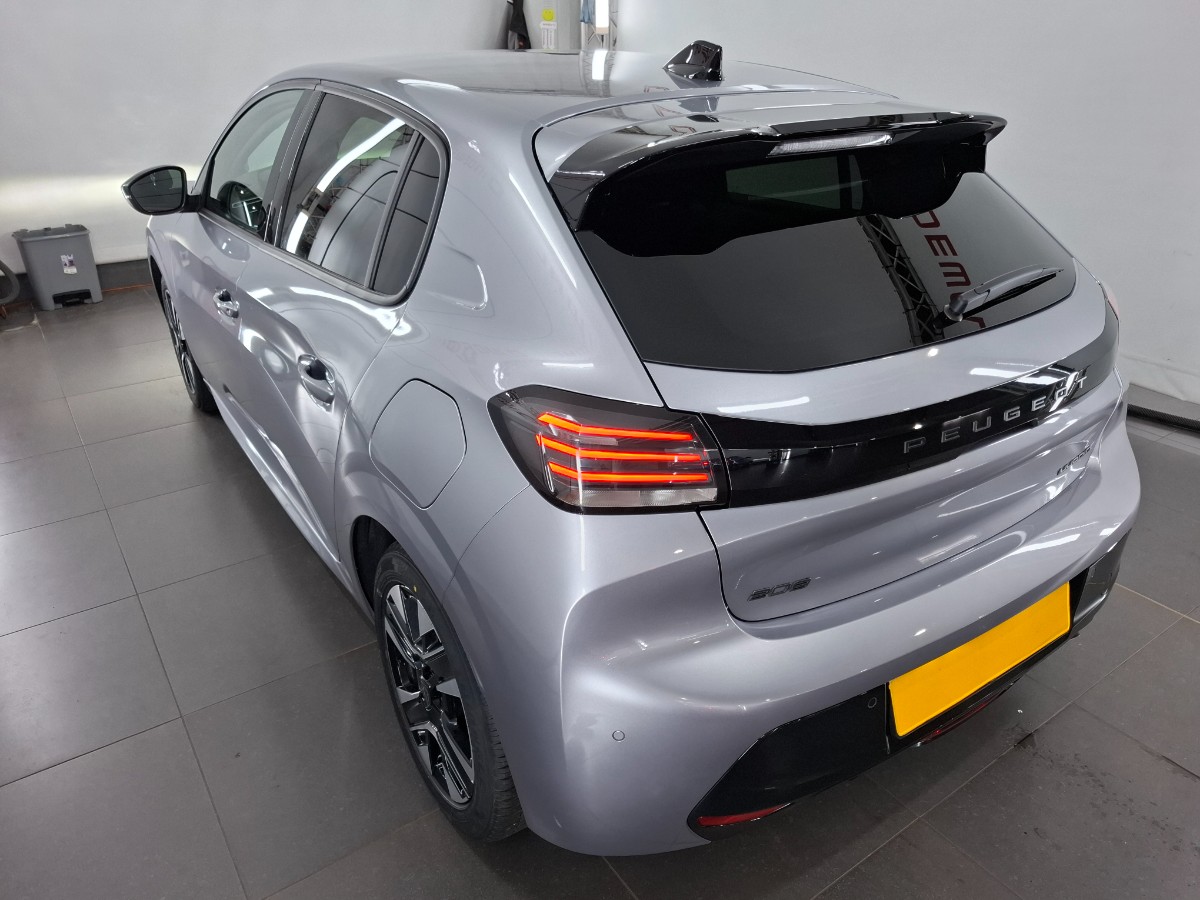 Peugeot 208 Hybrid 100 e-DCS6 Allure Virtual Camera Stoelverwarming