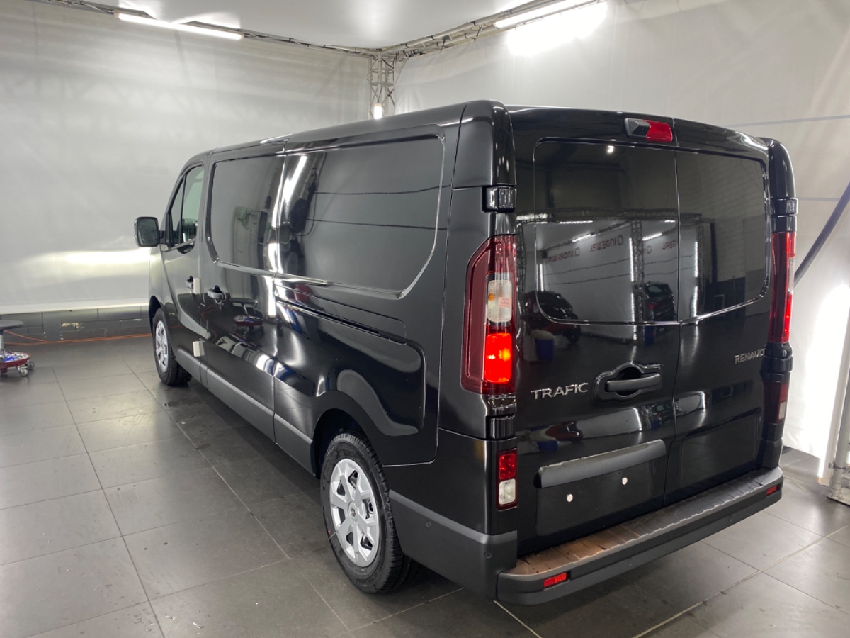 Renault Trafic 2.0 dCi 130 T30 L2H1 Work Ed. | Navi Parking 2xSD Rswiel 4SB
