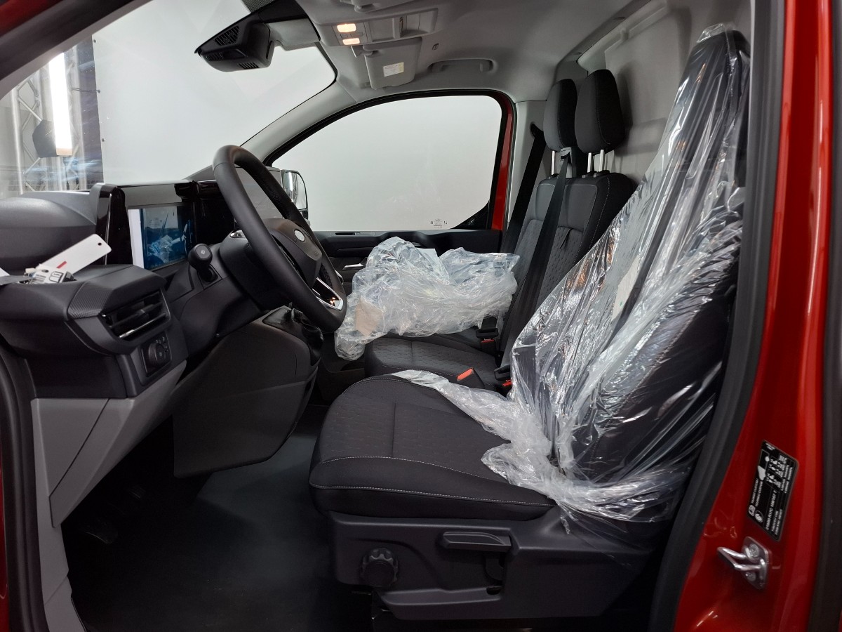 Ford Transit Custom Limited L2H1 320 | Driver P. Premium | THKVRB | 17 LMV | Stuurverw. | Draadloos laden | Dubb. Vergr.
