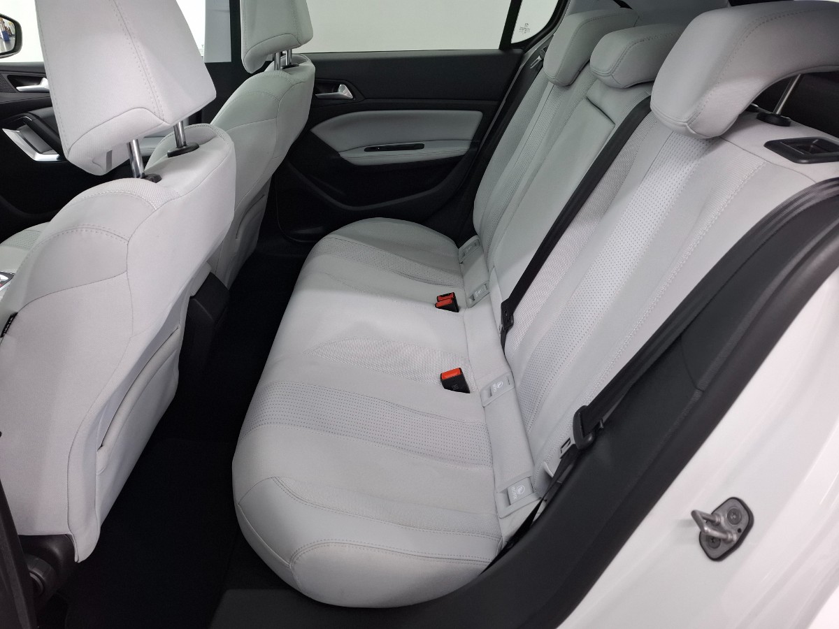 Peugeot 308 1.5 BlueHDi Blue Lease Premium