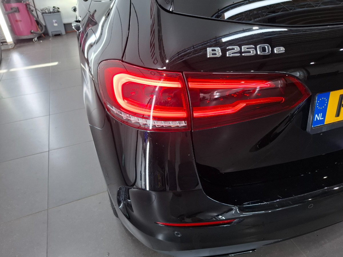 Mercedes-Benz B-klasse 250 e Premium AMG