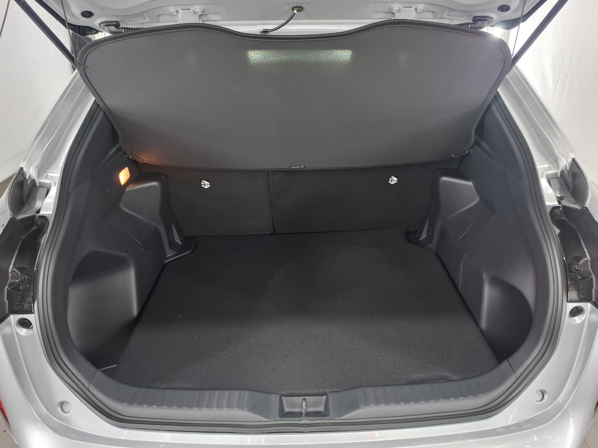 Toyota Yaris Cross 1.5 130PK Hybrid Teamplayer Winterpack Safetypack Navi Adaptief
