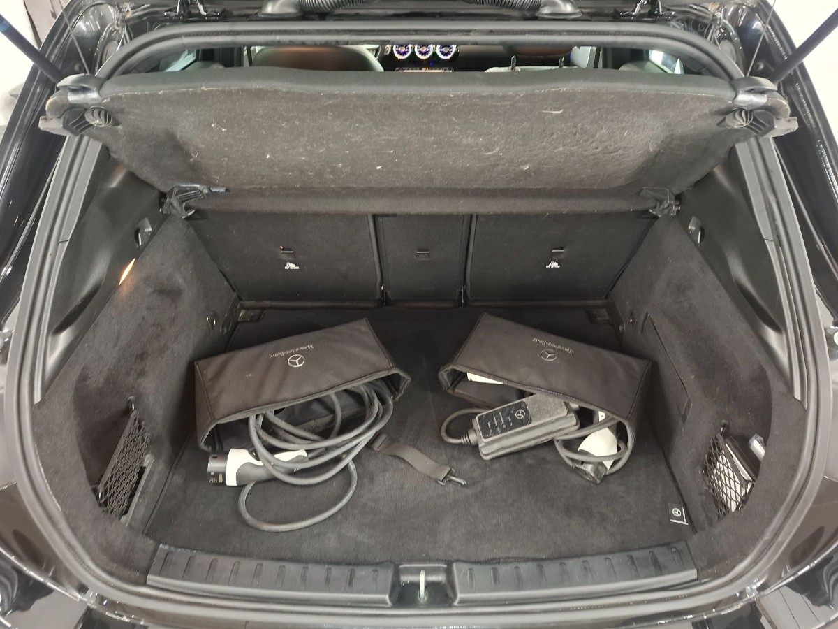 Mercedes-Benz GLA Klasse 250 e Bussiness Solution AMG Pano Sfeer Leder Night Pakket