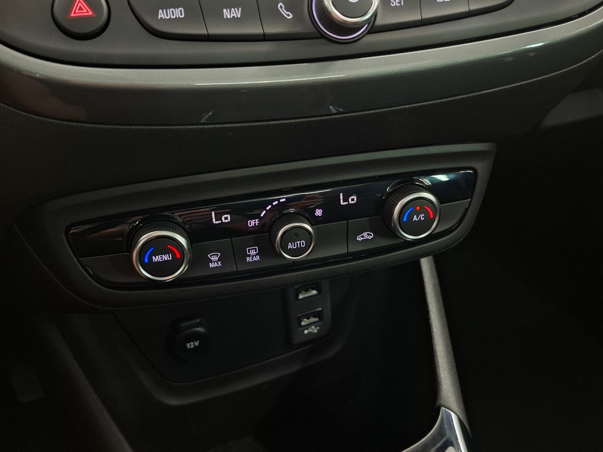 Opel Crossland X 1.2 Turbo Elegance
