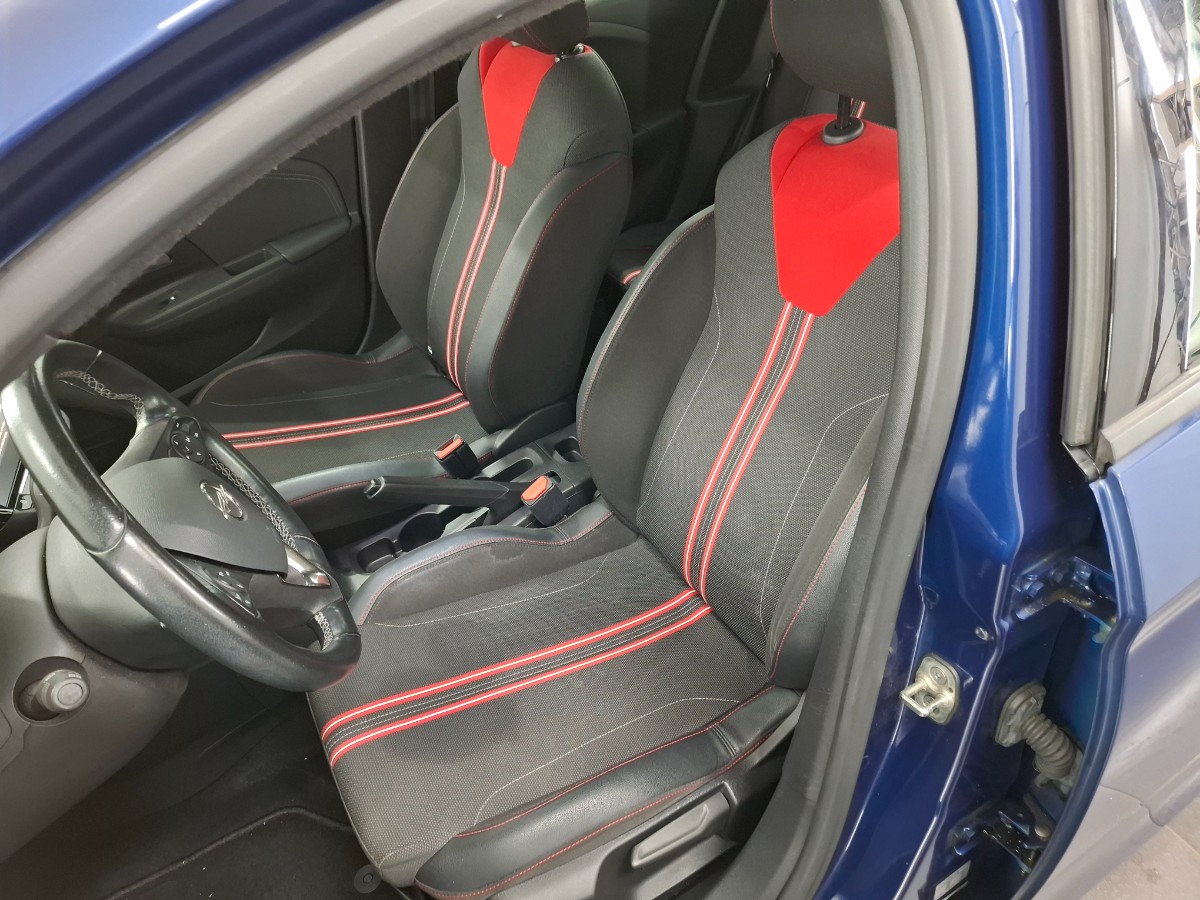 Opel Corsa 1.2 GS Line