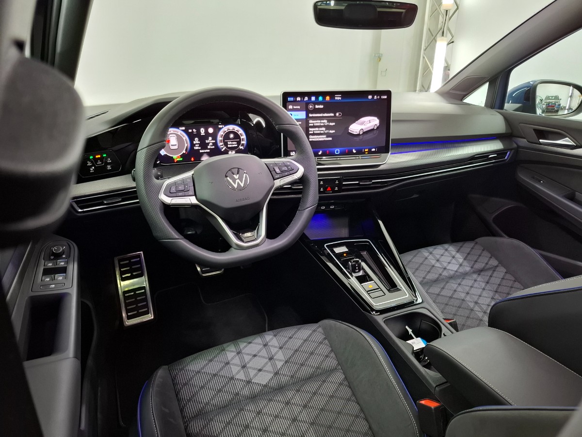 Volkswagen Golf Variant VIII 1,5eTSI 150PK DSG R-Line +