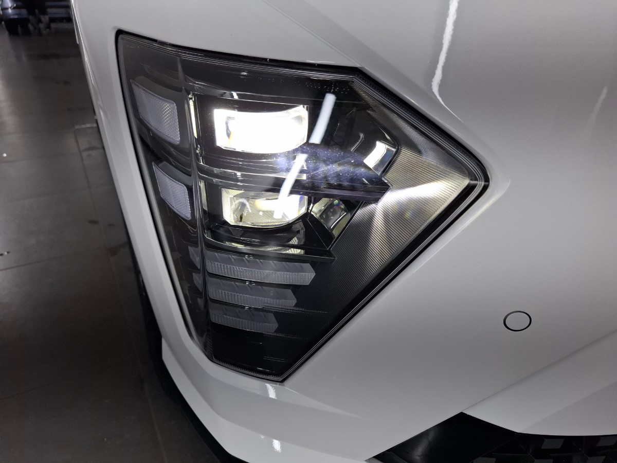 Hyundai Kona Comfort smart 48.4 KWH ACC HUD Stoelverwarming
