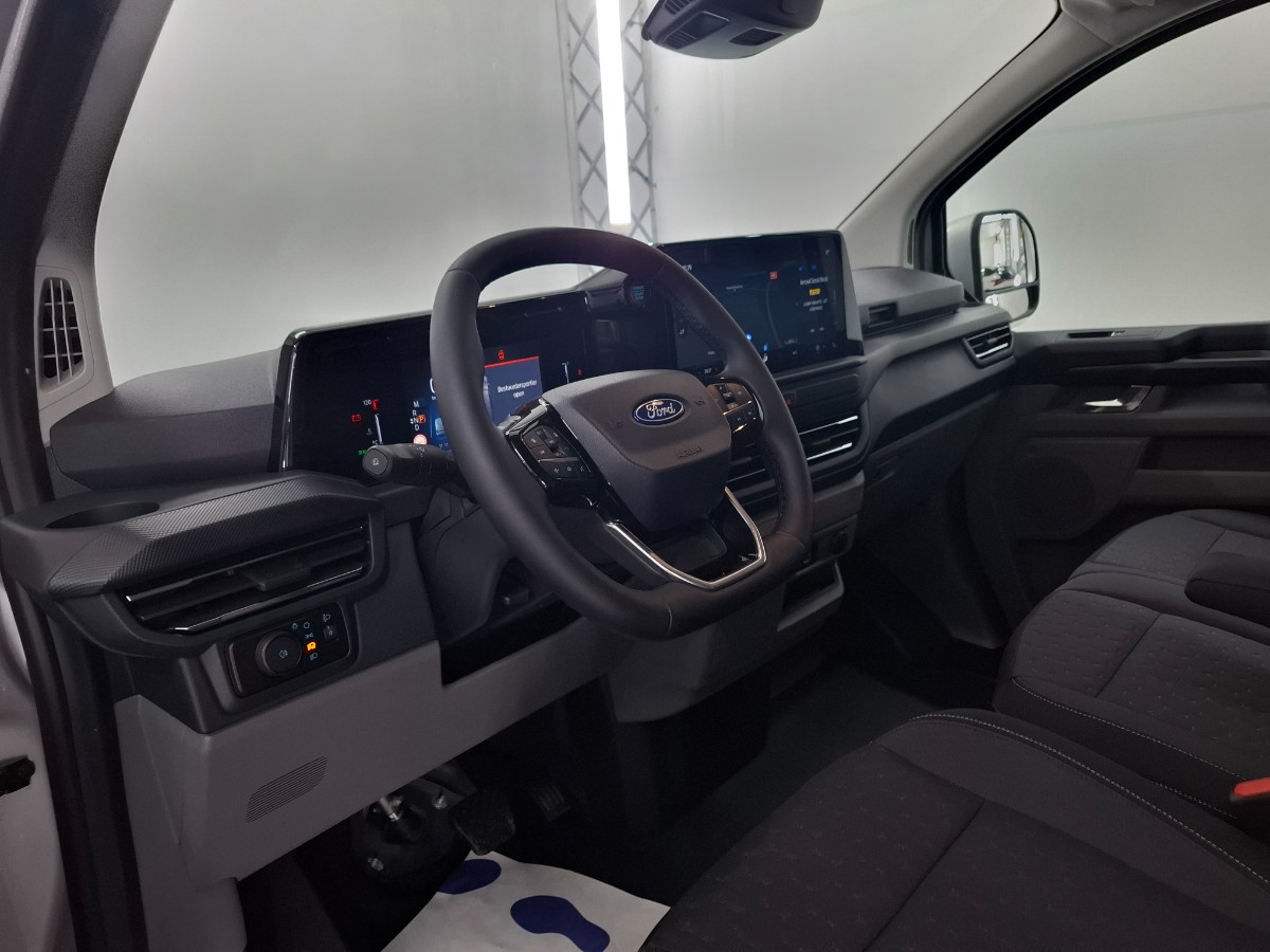 Ford Transit Custom 320 2.0 TDCI L2H1 Limited