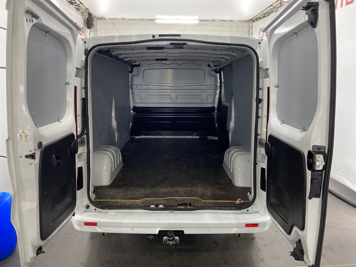 Renault Trafic 2.0 dCi 130 T30 L2H1 Luxe