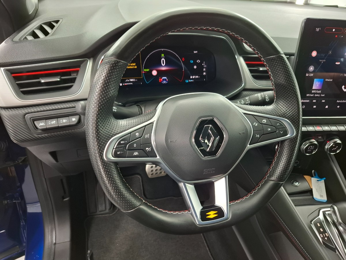 Renault Captur 1.6 PHEV RS Line Stoelverwarming Groot Scherm