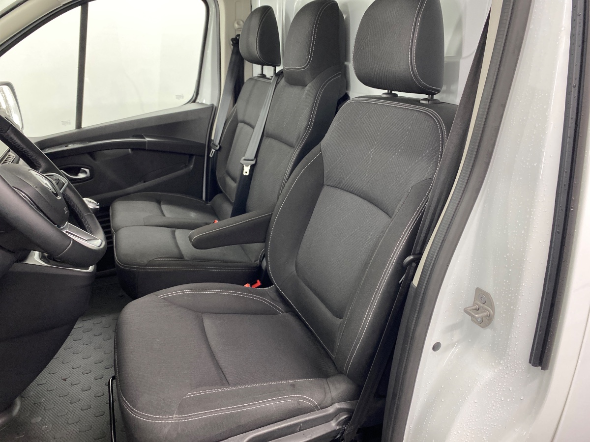 Renault Trafic 2.0 dCi 130 T30 L2H1 Luxe