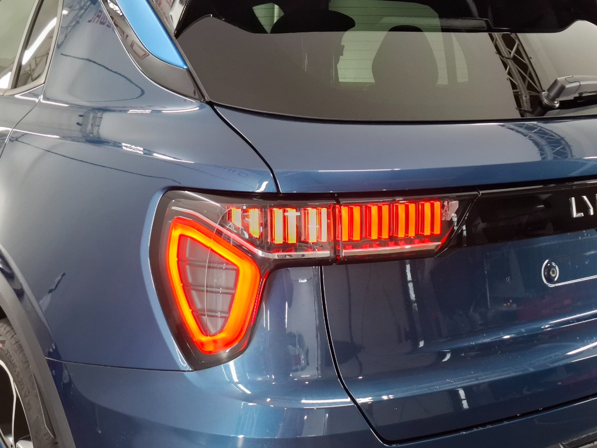 Lynk & CO 01 1.5 PHEV 261CH DCTH