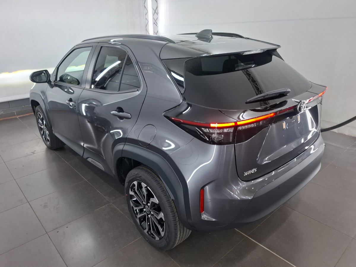 Toyota Yaris Cross 130pk teamplayer + winter + safety