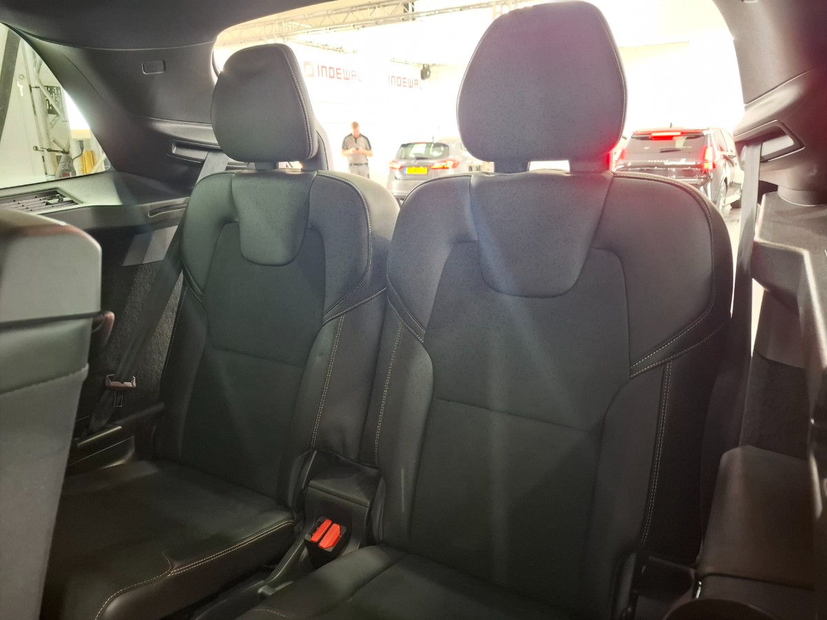 Volvo XC90 R-Design Recharge AWD 2.0 T8 Twin Engine 7-zits | Elektr. Haak | Stoelverw. achter | Voorruitverw.