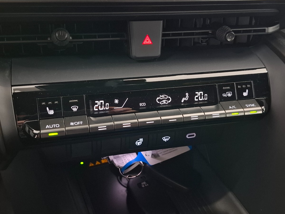 Toyota C-HR 1.8 Hybrid 140 First Edition Bi-Tone