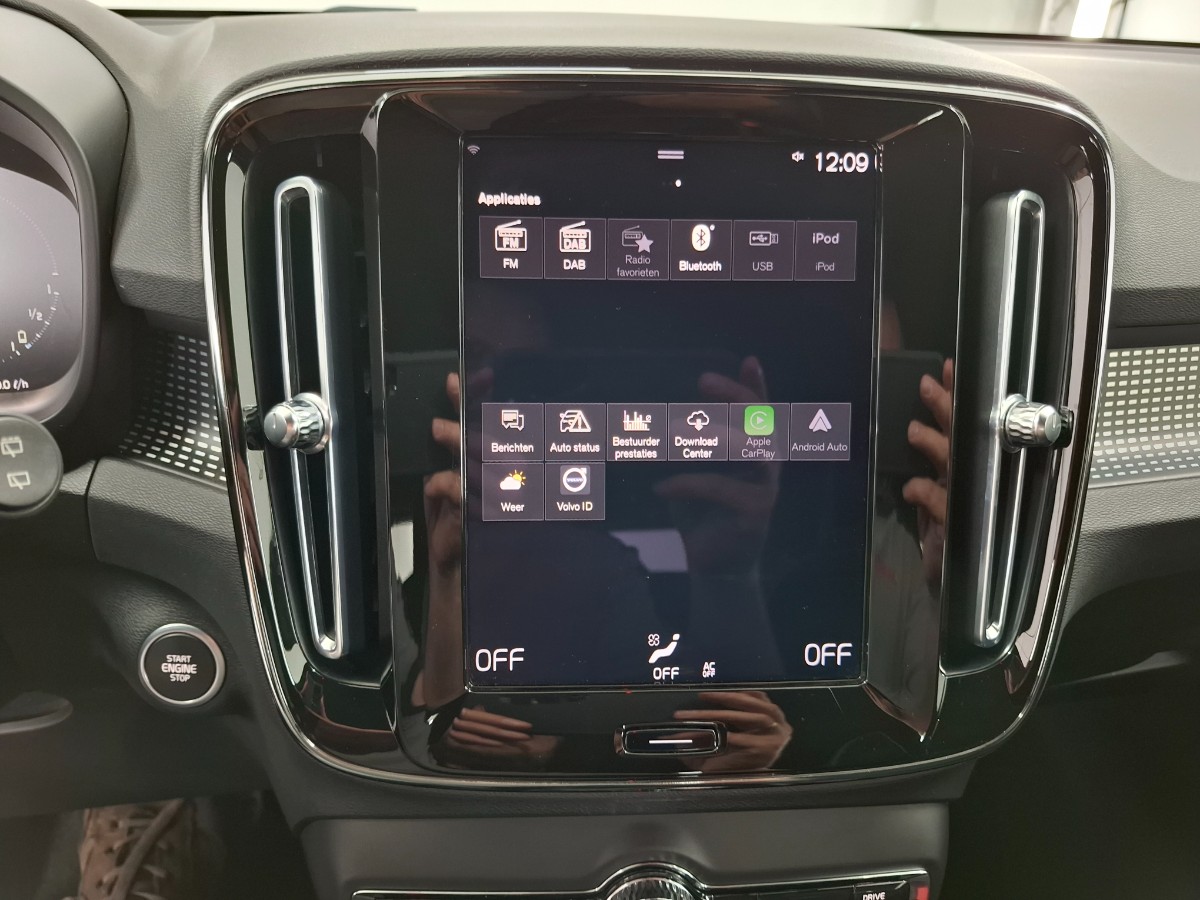 Volvo XC40 1.5 T4 Recharge R-Design