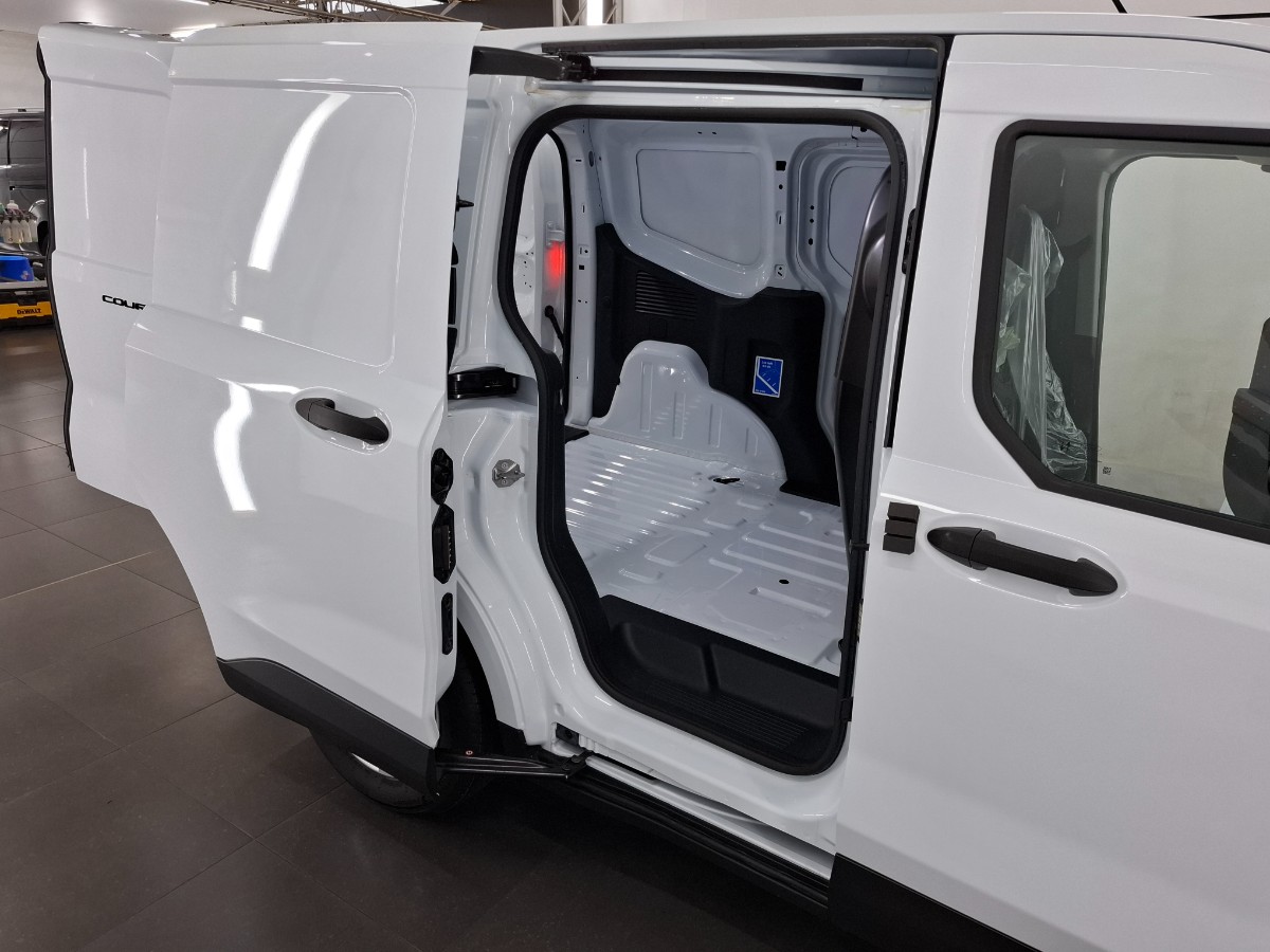 Ford Transit Courier 1.5 L ECOBLUE