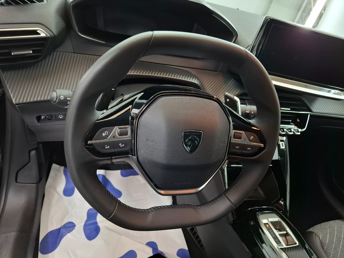 Peugeot 208 Hybrid 100 e-DCS6 Allure Virtual Camera Stoelverwarming