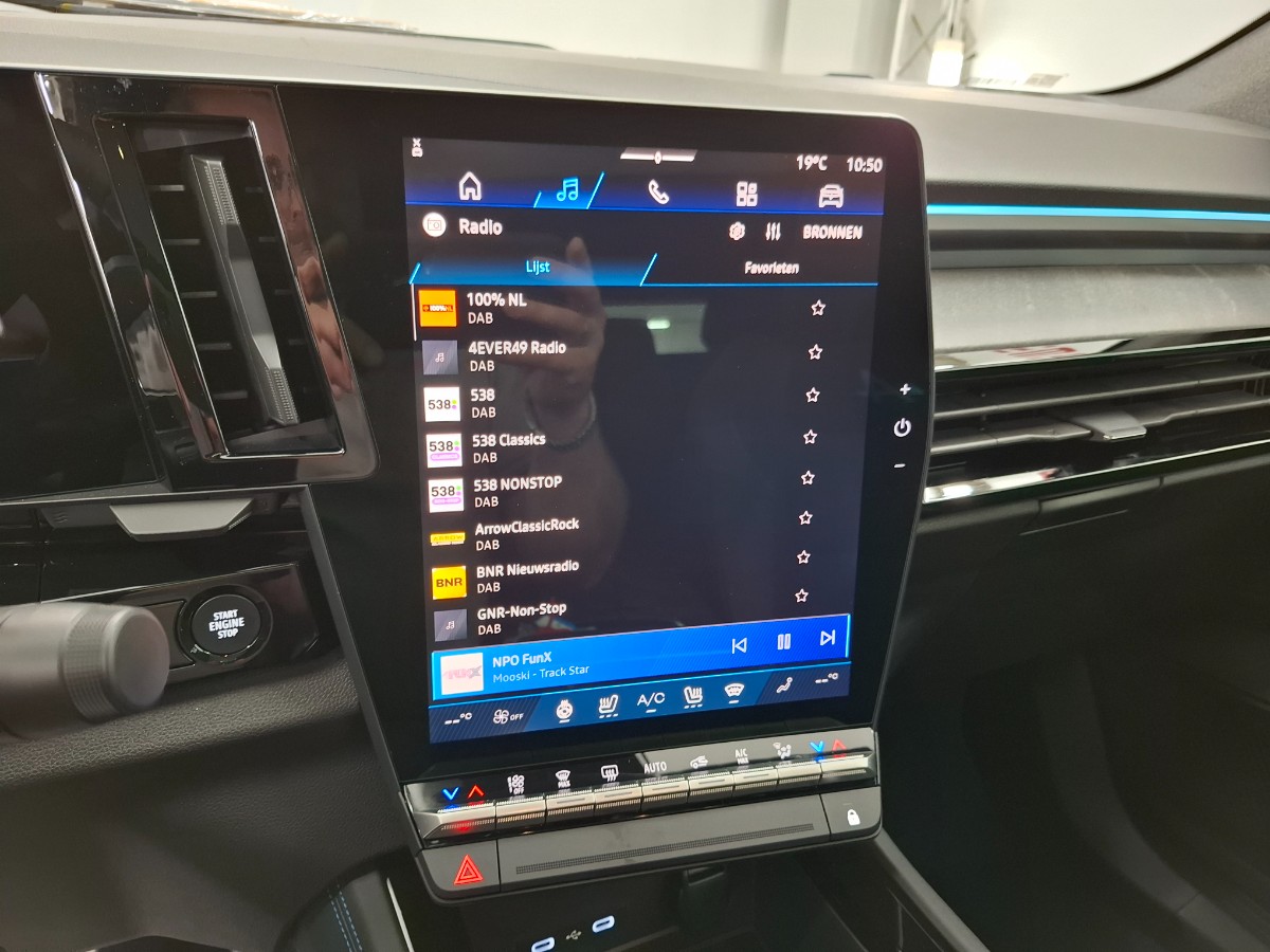 Renault Rafale atelier Alpine E-Tech 4×4 plug-in hybrid 300 Panoramadak Head-Up Display Pack Harman Kardon Head-Up Display