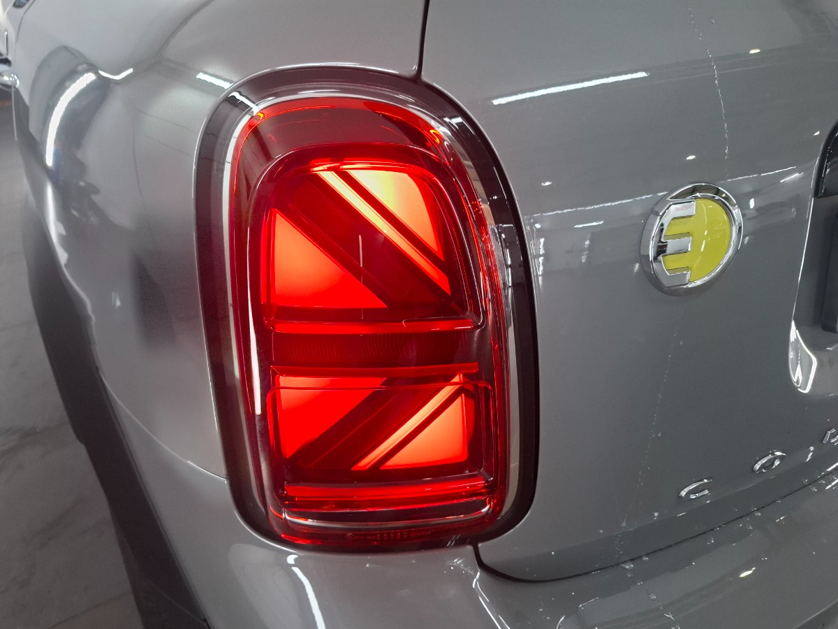 Mini Countryman Cooper S E ALL4 AT – Leder Stoelverwarming Navi – Moonwalk Grey