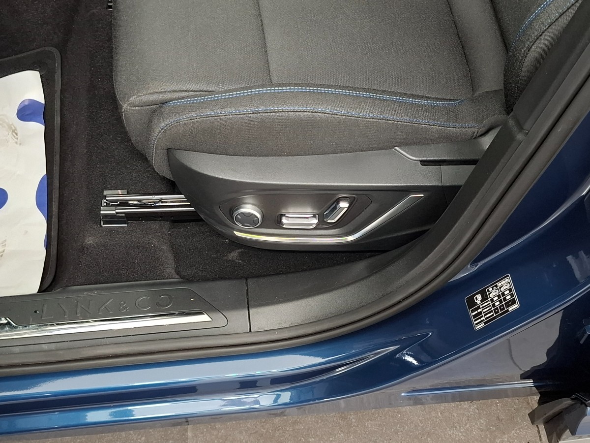 Lynk & CO 01 1.5 PHEV 261CH DCTH 7