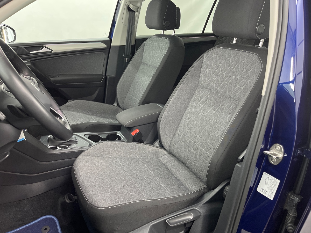 Volkswagen Tiguan Allspace 1.5 TSI Life Business 7p. |Pano|Trekhaak|ACC|Stoelverwarming|