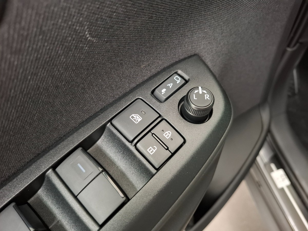 Toyota Yaris Cross 130pk teamplayer + winter + safety