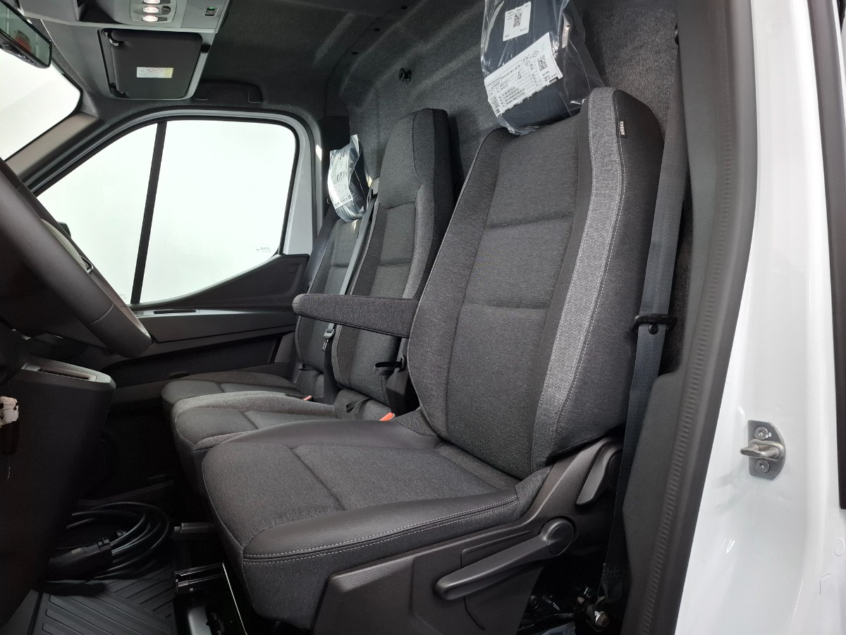 Renault Master GB L2H2 T35 E-Tech 140 pk long range extra
