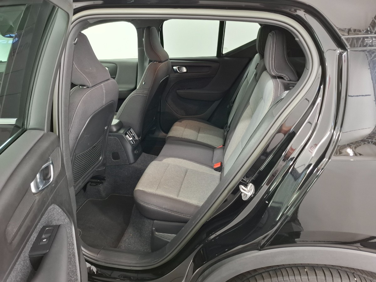 Volvo XC40 1.5 T4 Recharge Core Facelift