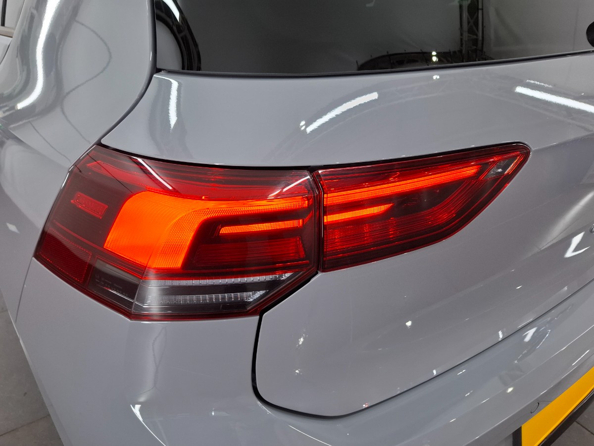 Volkswagen Golf 1.5 TSI DSG R-Line | LED Plus | Moonstone Grey