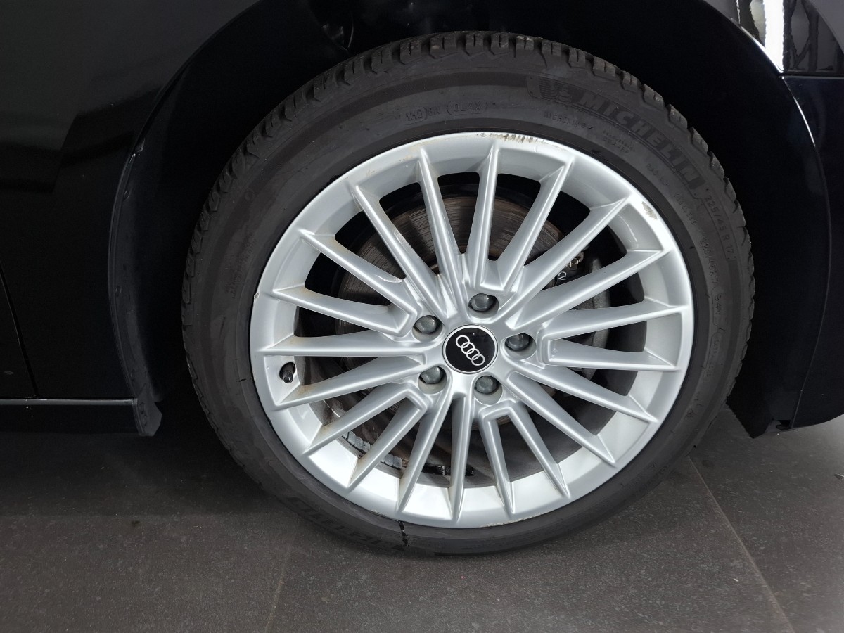 Audi A3 Sportback 35 TFSI S tronic Business edition 5D 110kW