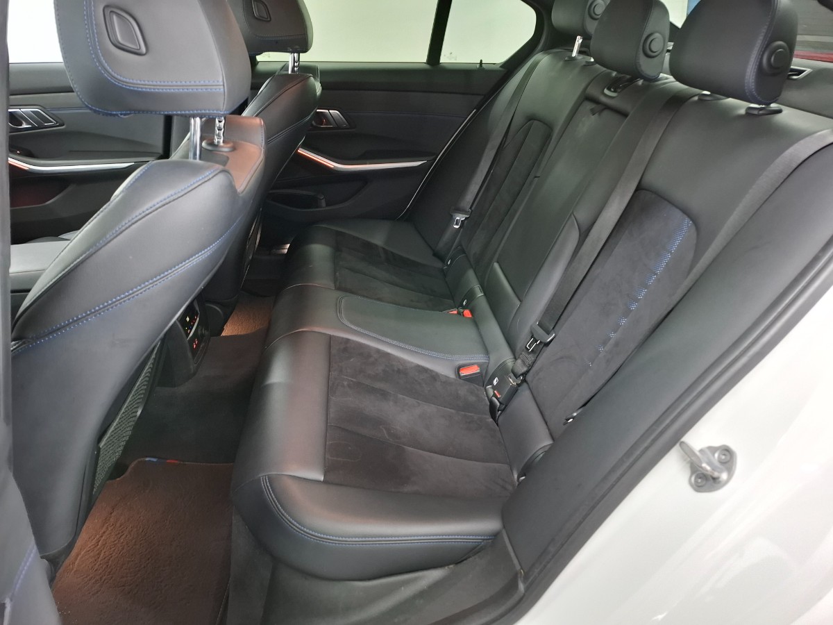 BMW 3-serie 320i AUT Executive Edition M-Sport