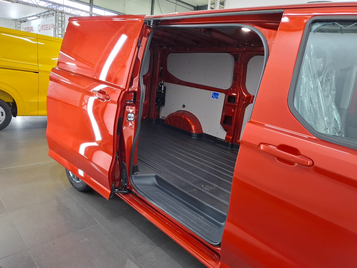 Ford Transit Custom Limited L2H1 320 | Driver P. Premium | THKVRB | 17 LMV | Stuurverw. | Draadloos laden | Dubb. Vergr.