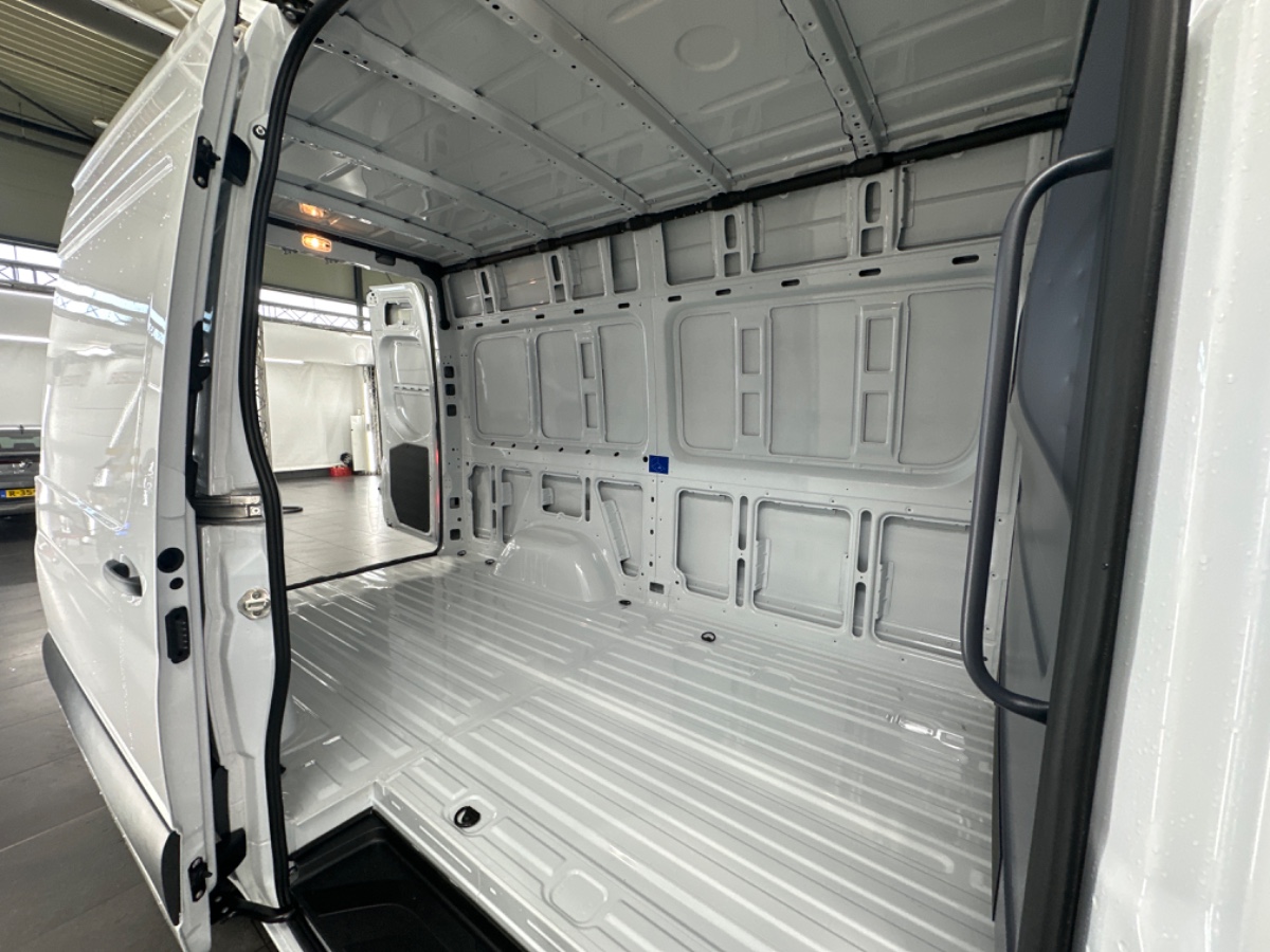 Mercedes-Benz Sprinter 317 CDI L2H2 RWD | MBUX CAM COMFST.