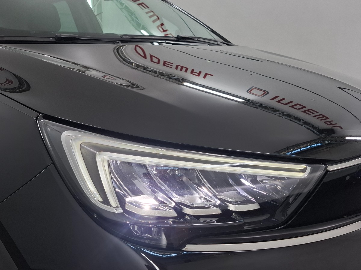 Opel Crossland X 1.2 Turbo Elegance