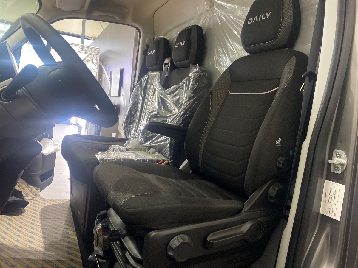 Iveco Daily NW MODEL | 40C18 3.0 Automaat Meubelbak met Laadklep