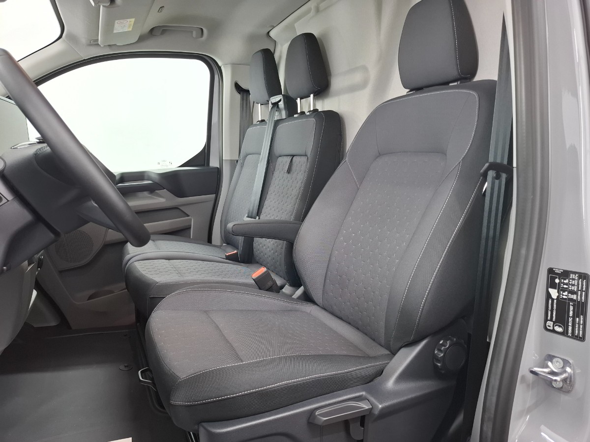 Ford Transit Custom 320 2.0 TDCI L2H1 Limited