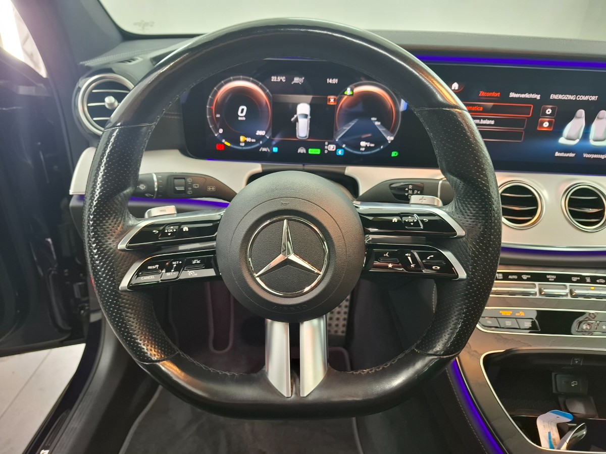 Mercedes-Benz E-klasse Estate 300 e AMG Line Pano Burmeister Elect stoelen met geheugen