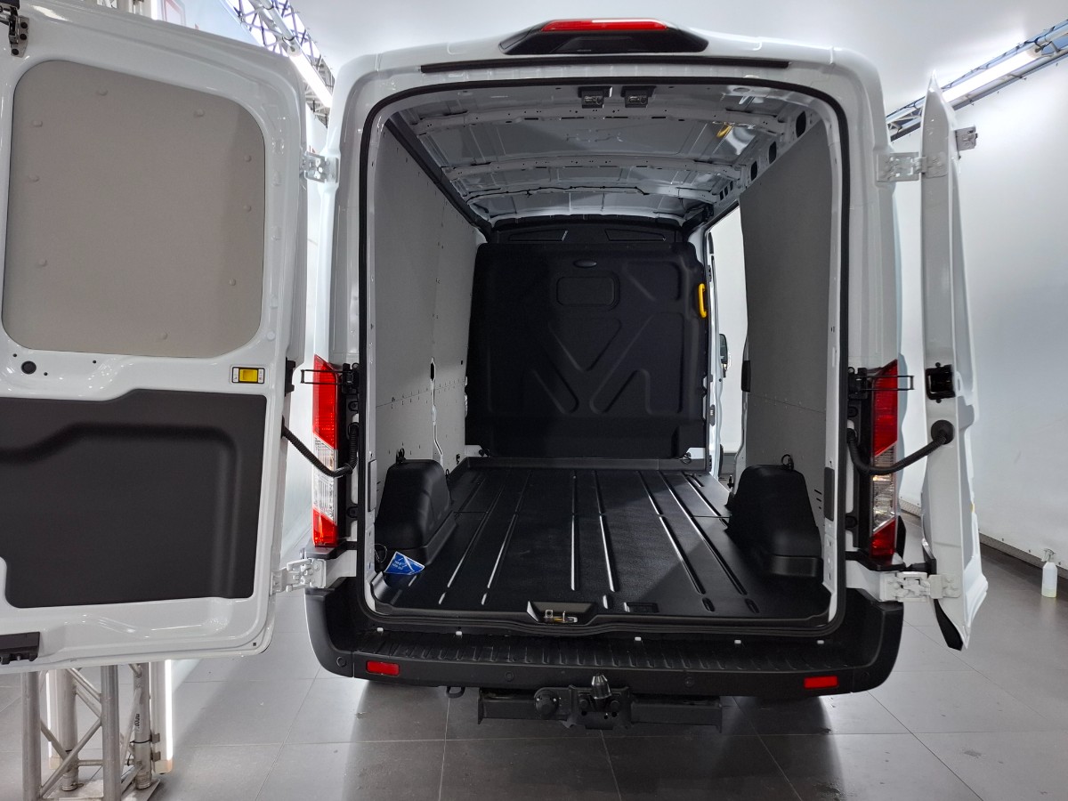 Ford Transit Trend 130PK Automaat | SYNC4 | Trekhaak | Stoelverwarming | Laadruimte pack