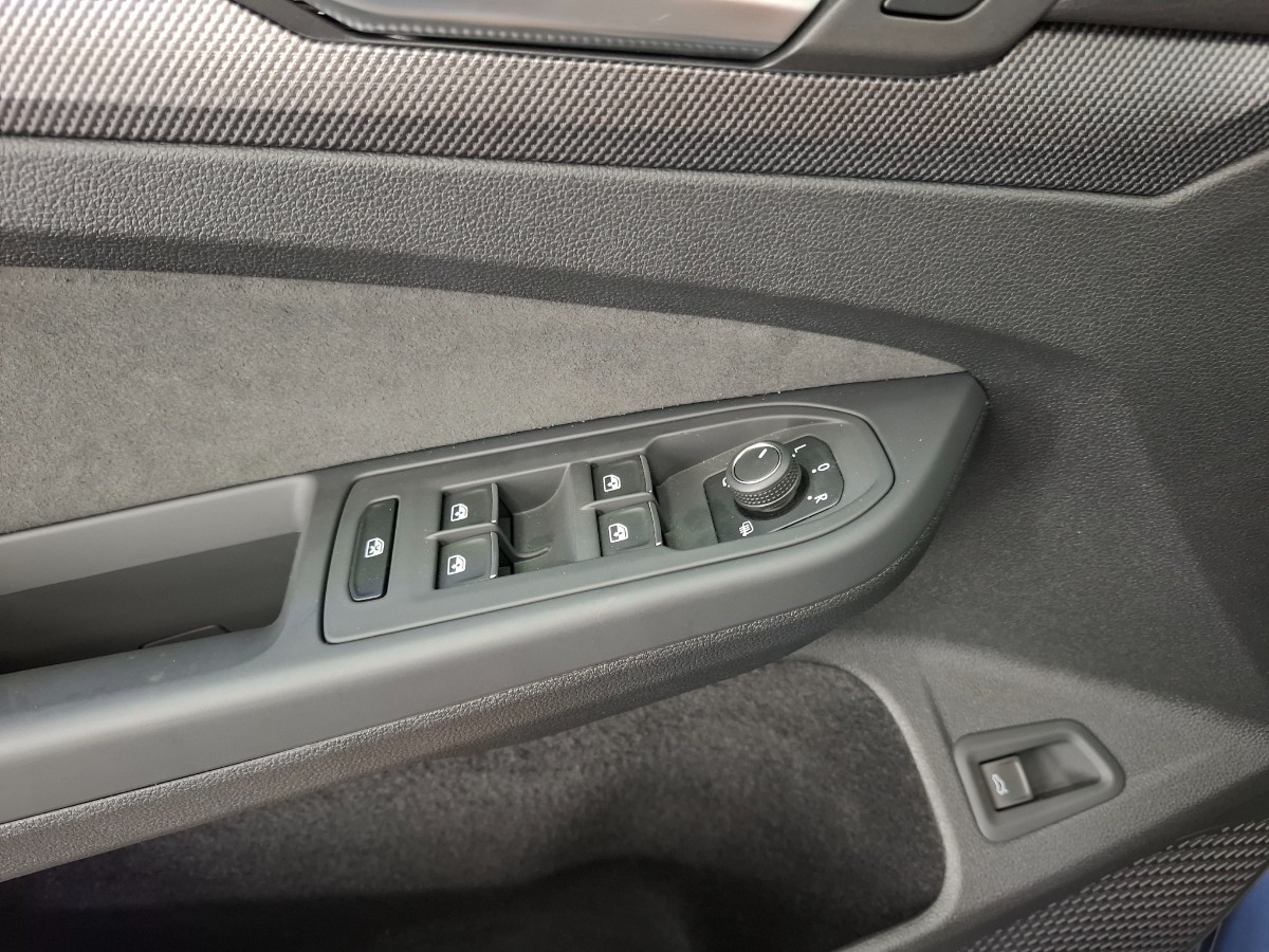Volkswagen Golf Variant VIII 1,5eTSI 150PK DSG R-Line +