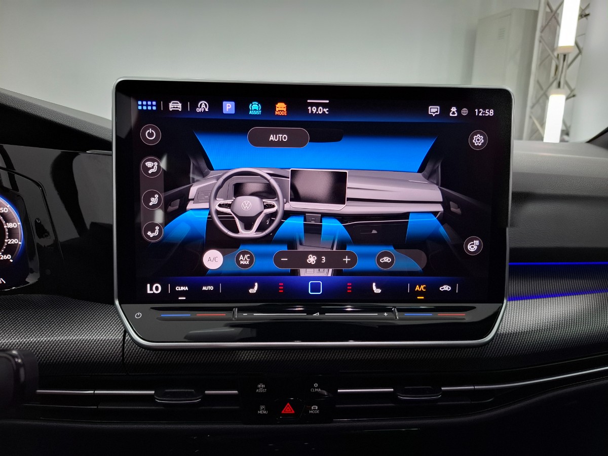 Volkswagen Golf Variant VIII 1,5eTSI 150PK DSG R-Line +