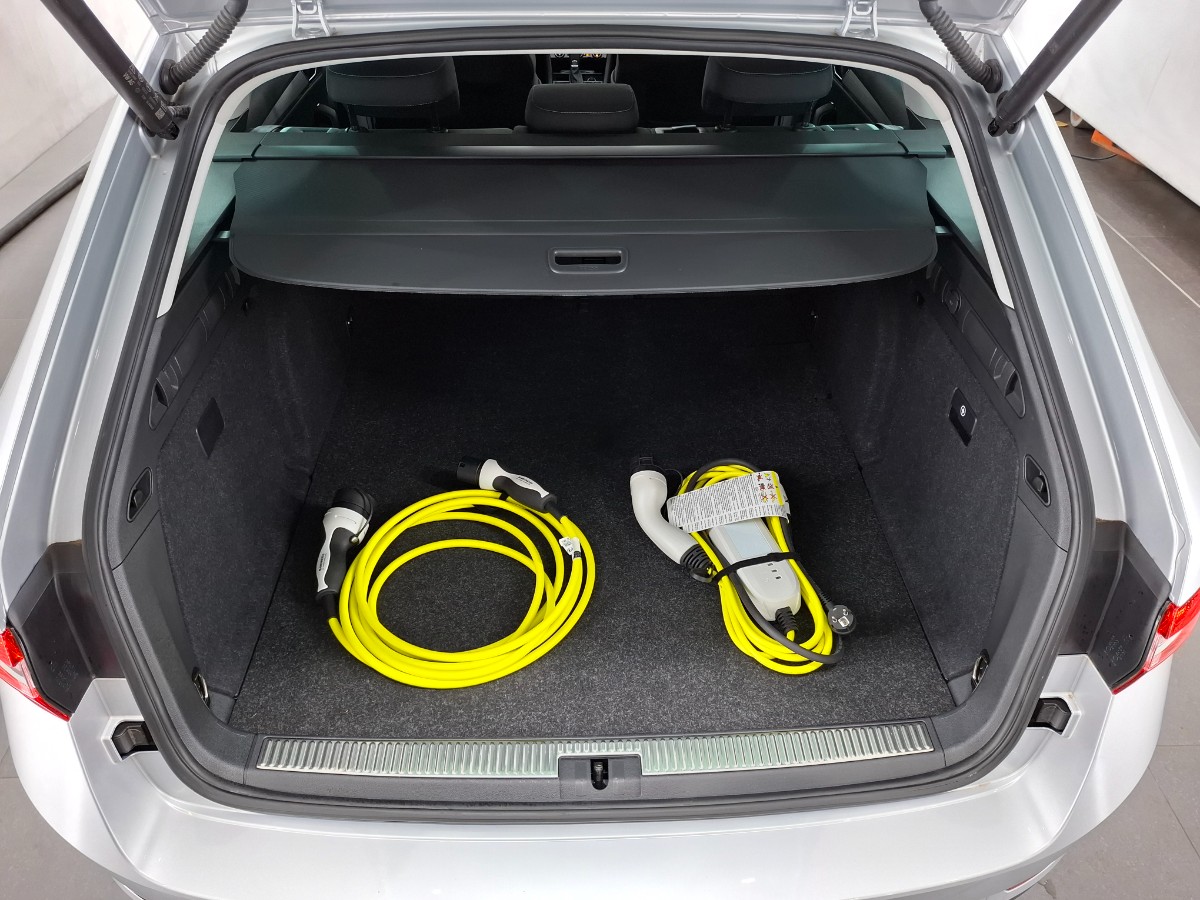 Skoda Superb Combi 1.4 TSI iV Business Edition Plus Plug In HYBRIDE PANO