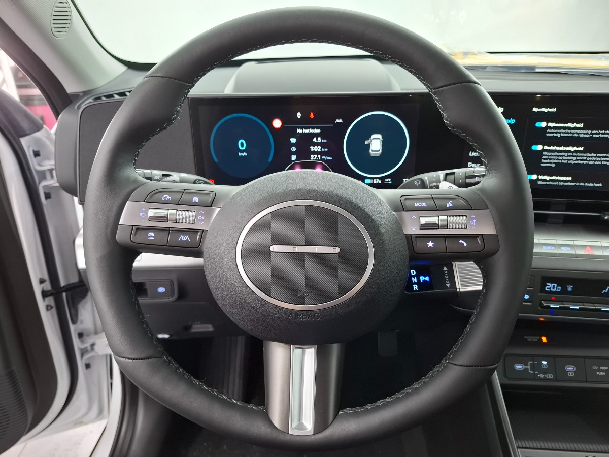 Hyundai Kona Comfort smart 48.4 KWH