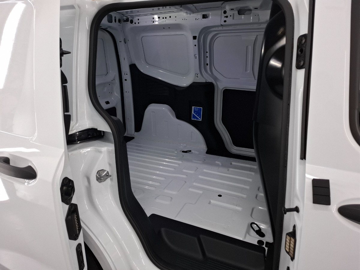 Ford Transit Courier 1.5L ECOBLUE 100PK TREND 16 IN. LICHTMETALEN VELGEN, 10-SPAAK0S , LED LAADRUIMTEVERLICHTING , LED DAGRIJVERLICHTING , PARKING PACK , TREKHAAK BPM VRIJ