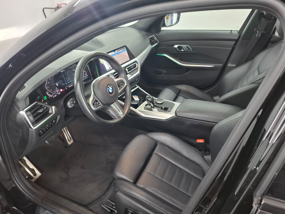 BMW 3-serie 330e High Executive