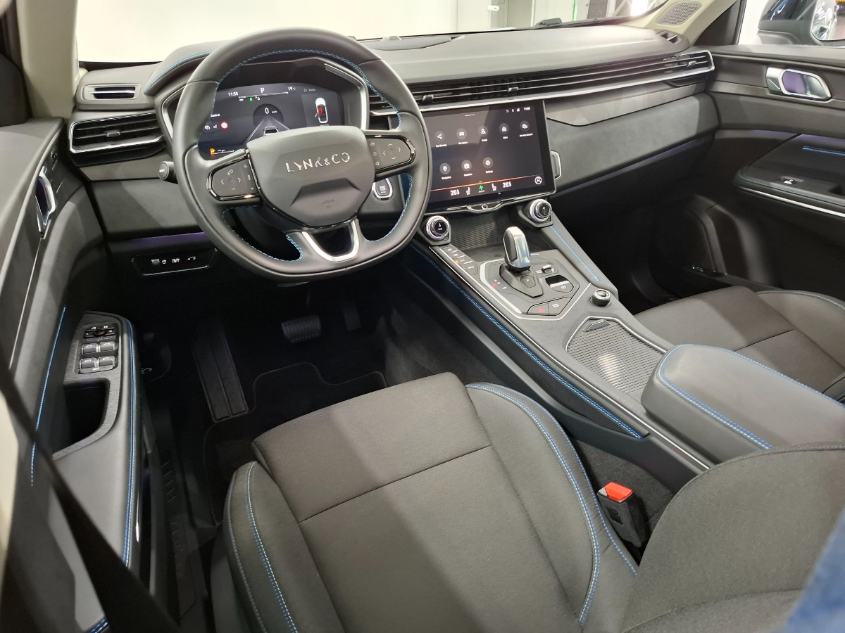 Lynk & CO 01 1.5 PHEV 261CH DCTH