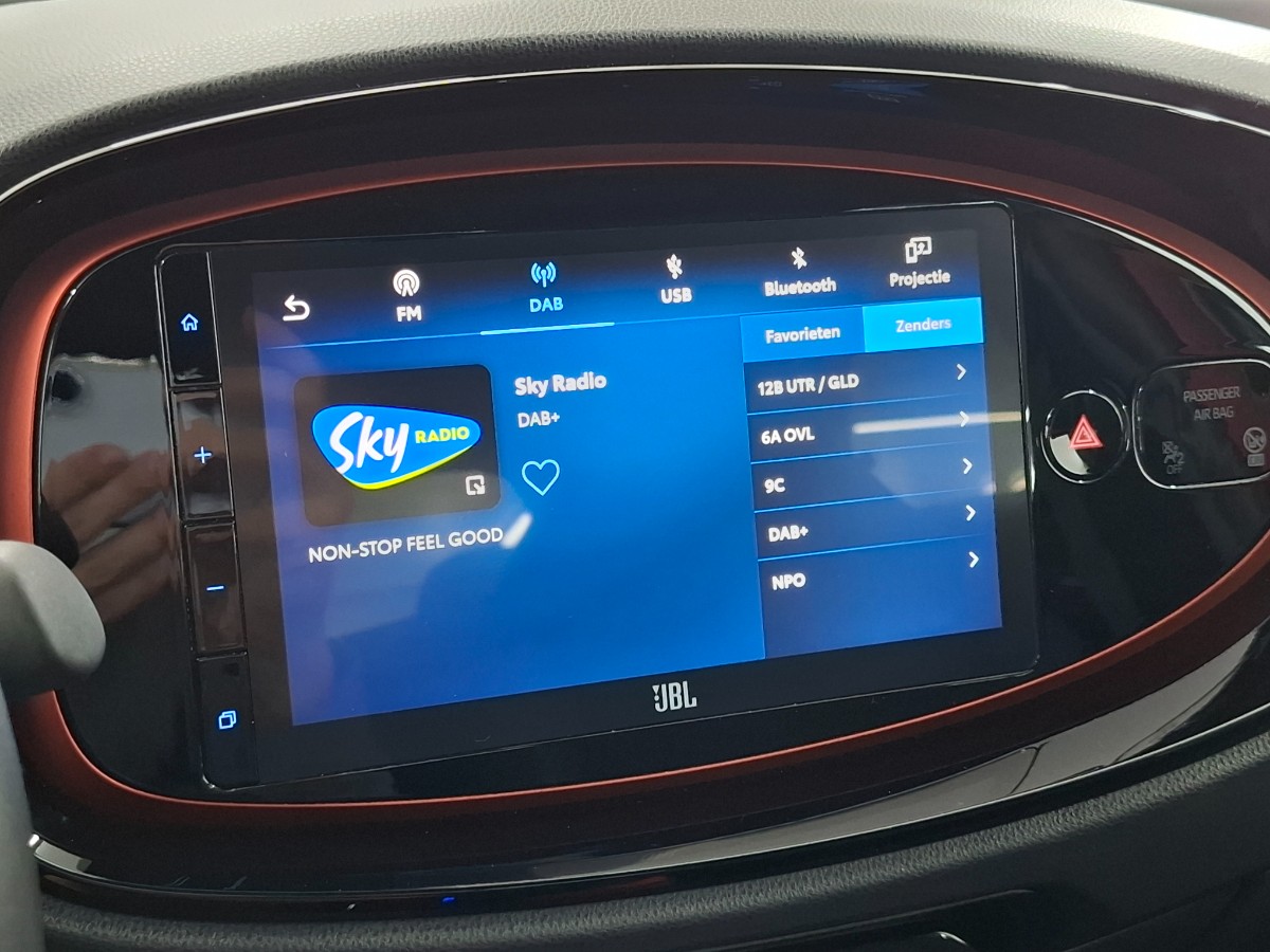 Toyota Aygo X 1.0 VVT-i S-CVT Envy