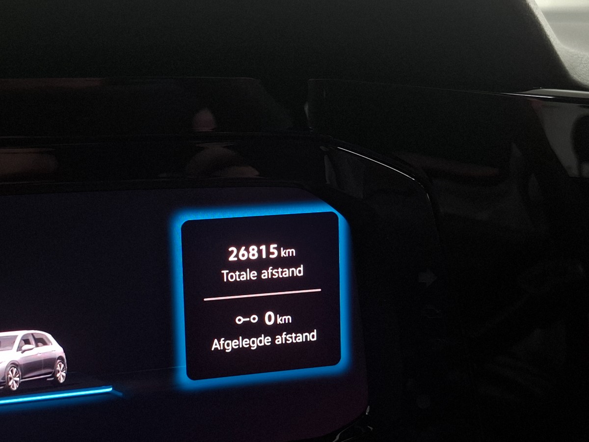 Volkswagen Golf VIII 1,5 eTSI 150PK DSG R-Line +